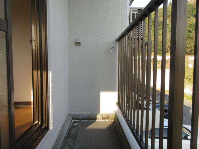 ベランダ 洗濯機置場